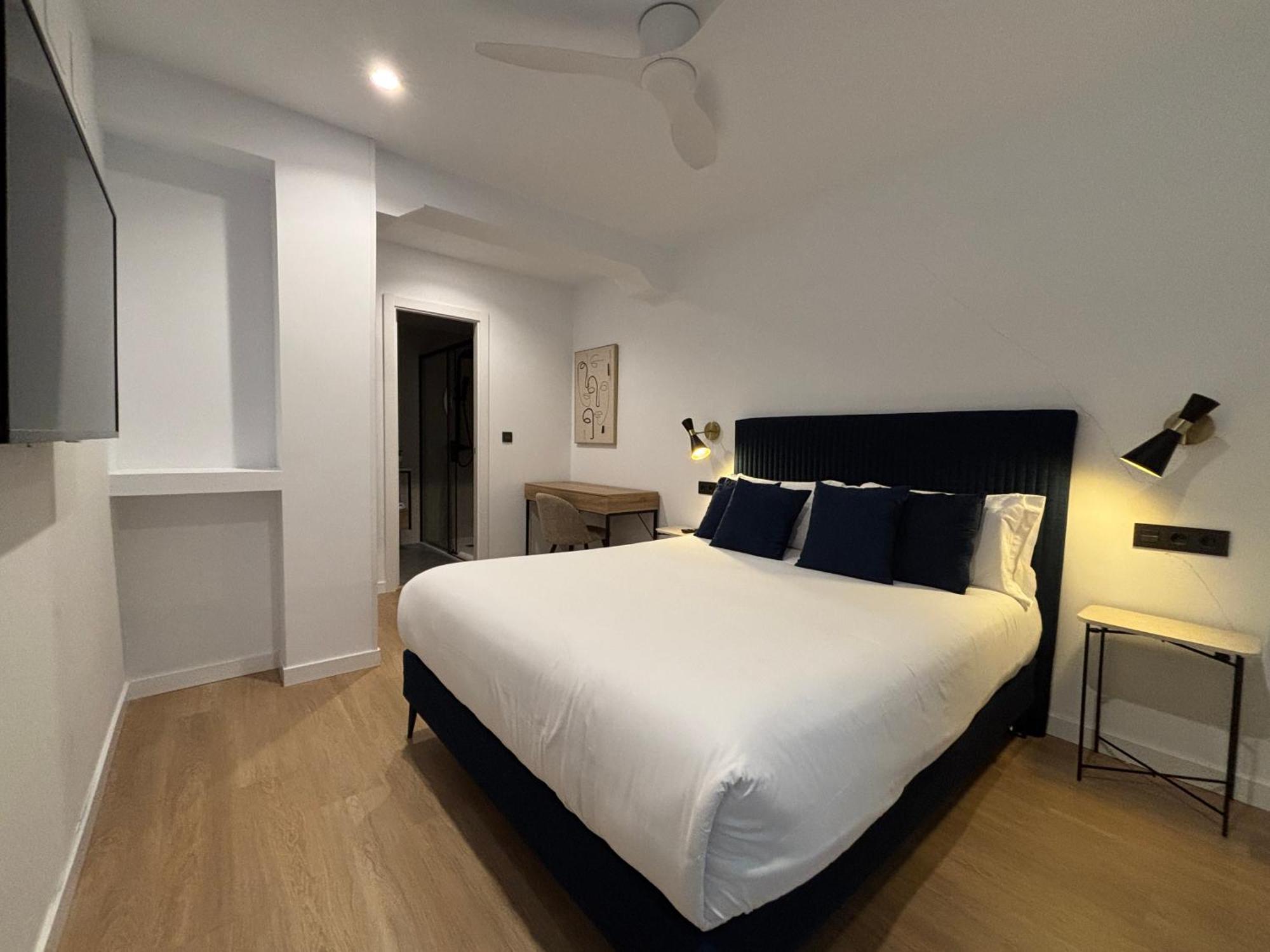 Arenal Suites Bilbao Room photo